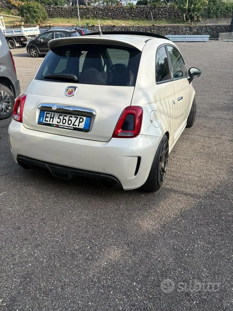 Abarth 595 2011 photo 4