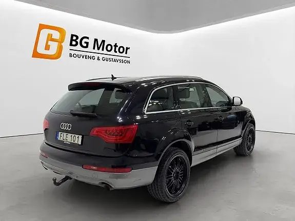 Audi Q7 2011 photo 4