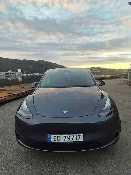 Tesla Model Y 2022 photo 4