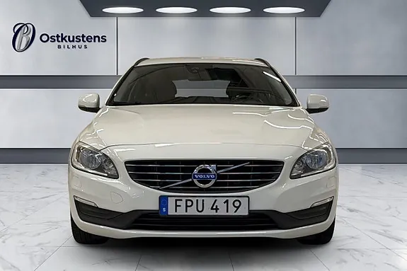 Volvo V60 2015 photo 5