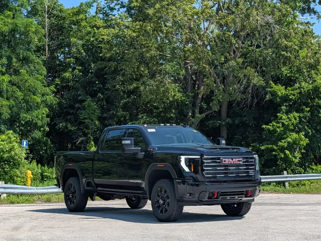 GMC Sierra 2500Hd 2026 photo 3