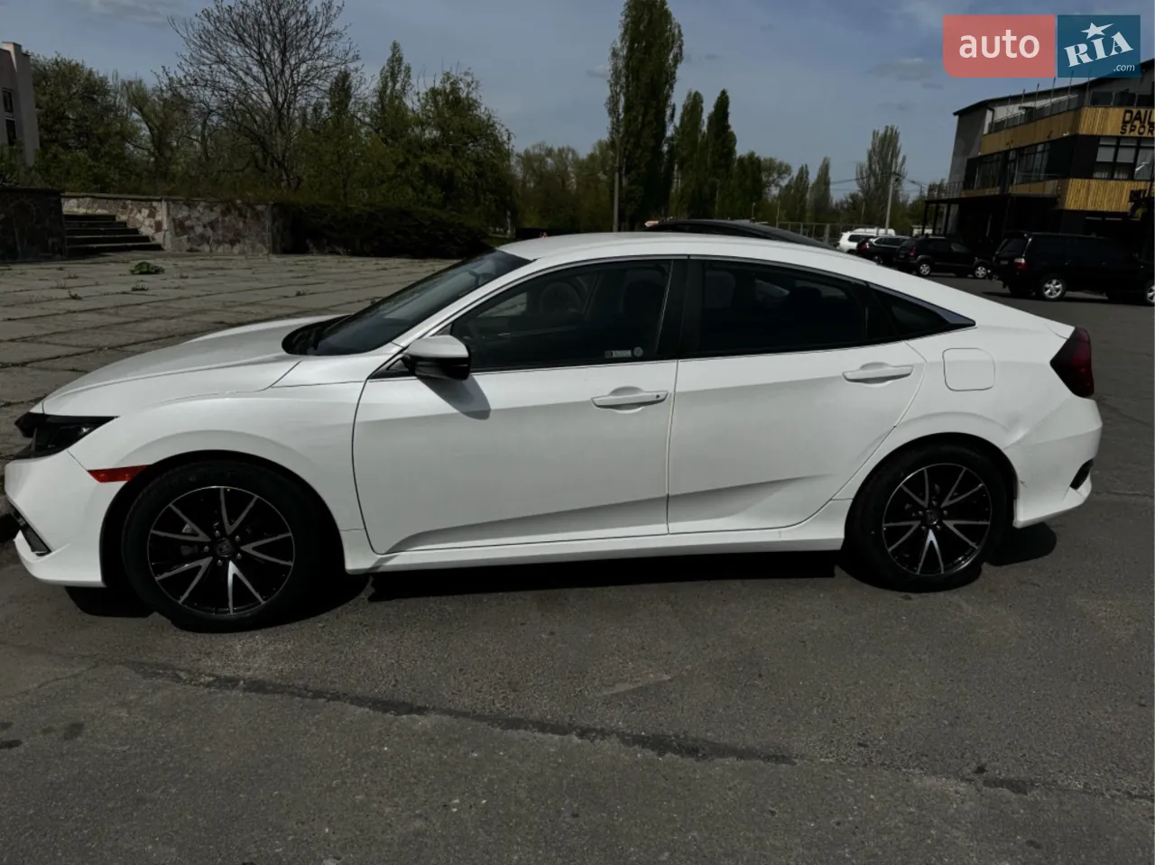 Honda Civic 2020 photo 3