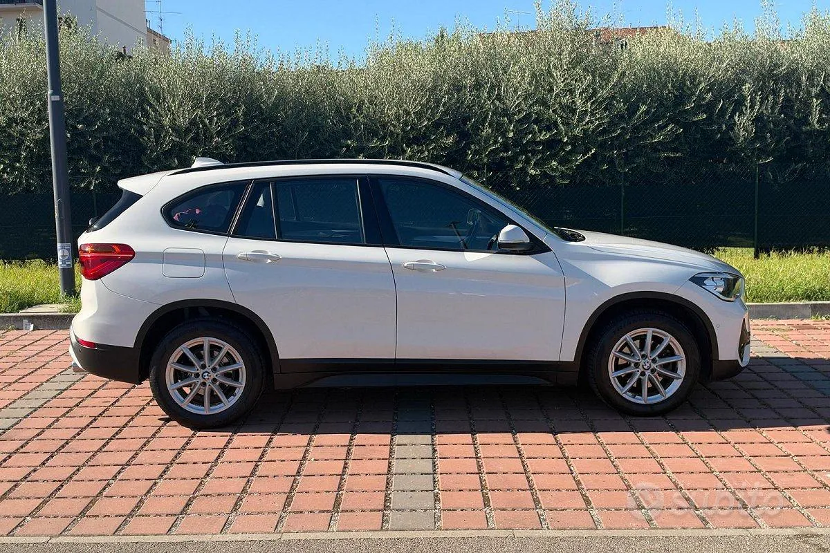 BMW X1 2022 photo 3