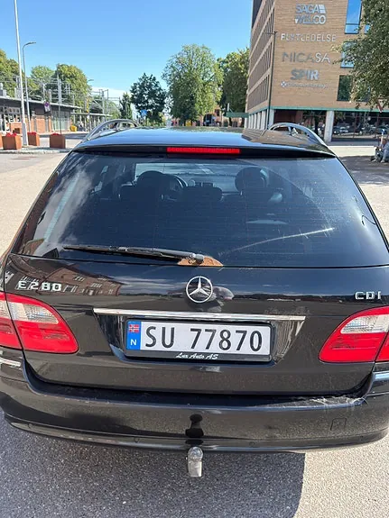 Mercedes-Benz E280 2004 photo 5