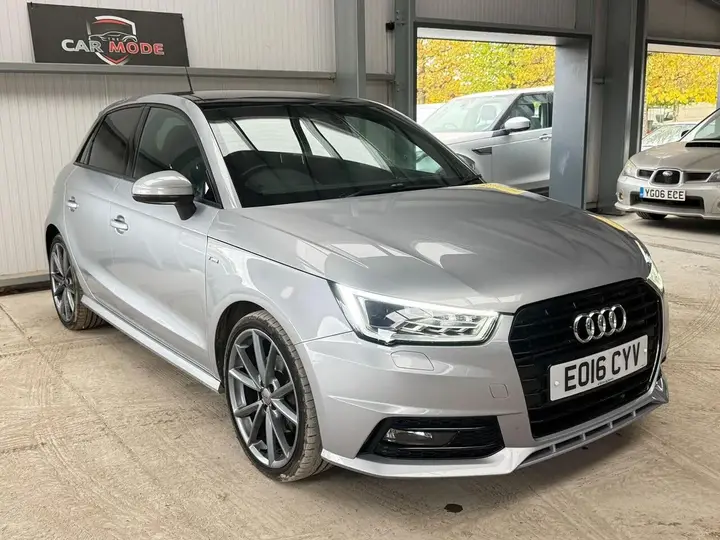 Audi A1 2016 photo 2