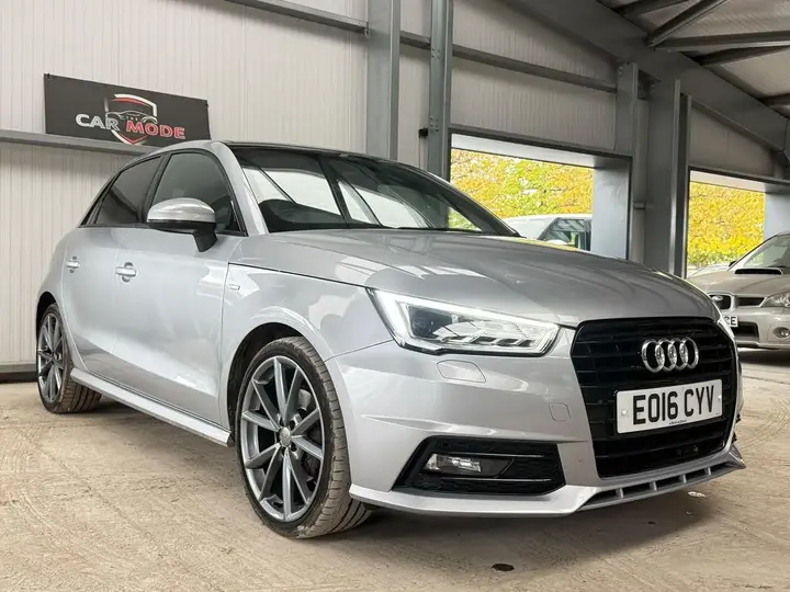 Audi A1 2016 photo 3
