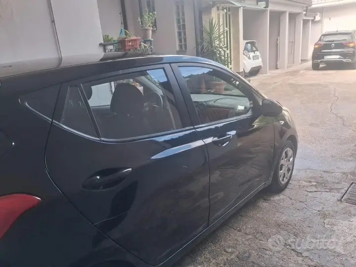Hyundai I10 2015 photo 3