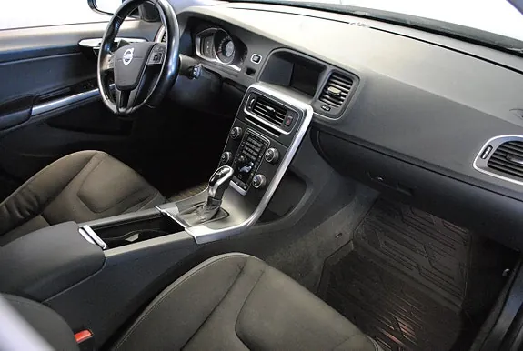 Volvo V60 2014 photo 5