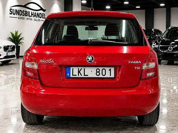 Skoda Fabia 2013 photo 4