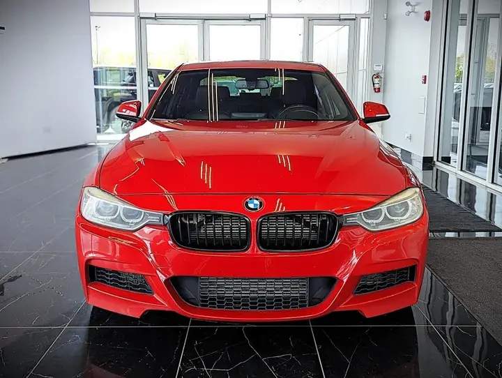 BMW 3 Series 2013 photo 2