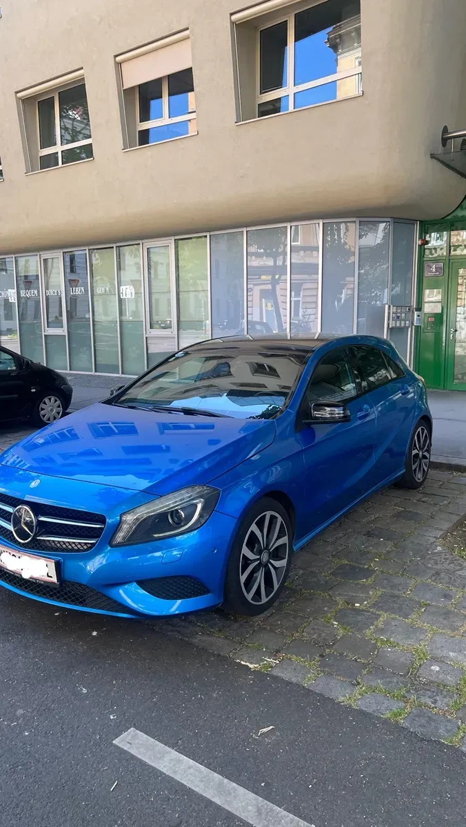 Mercedes-Benz Aklasse 2013 photo 2