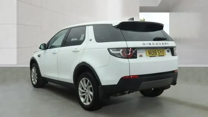Land Rover Discovery Sport 2018 photo 5