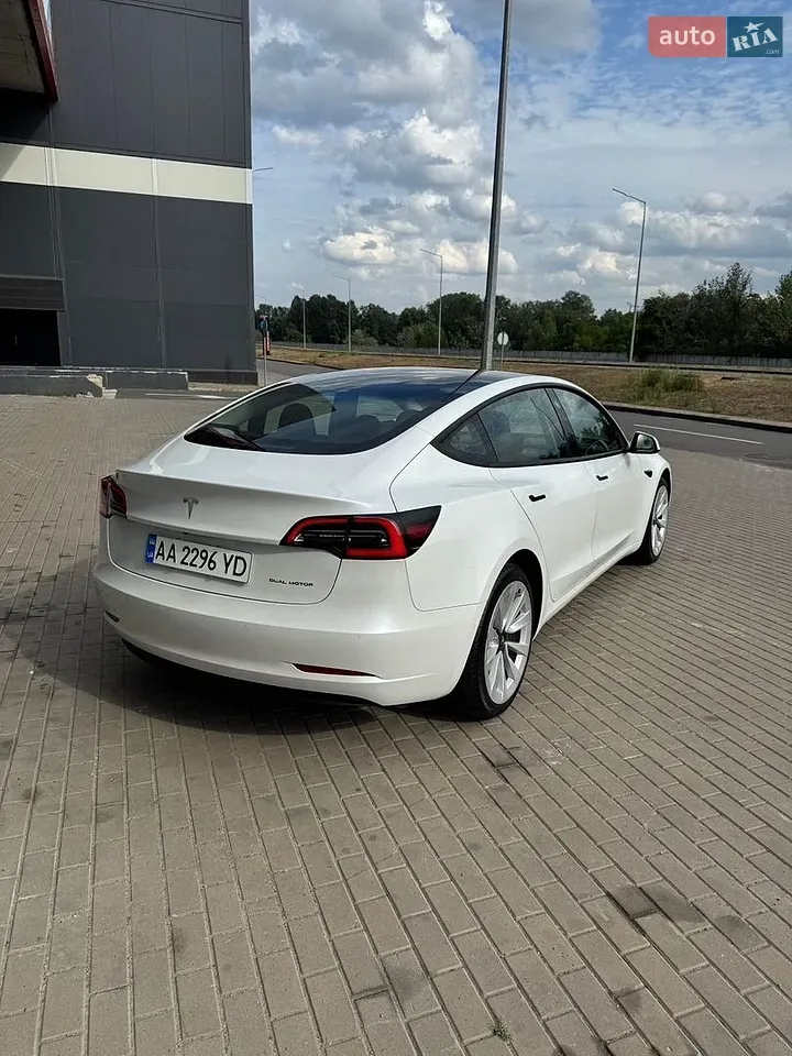Tesla Model 3 2021 photo 5