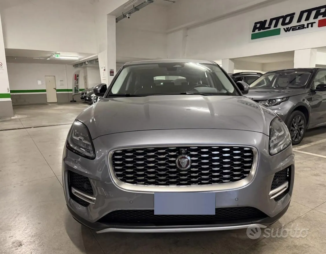 Jaguar E-Pace 2021 photo 2