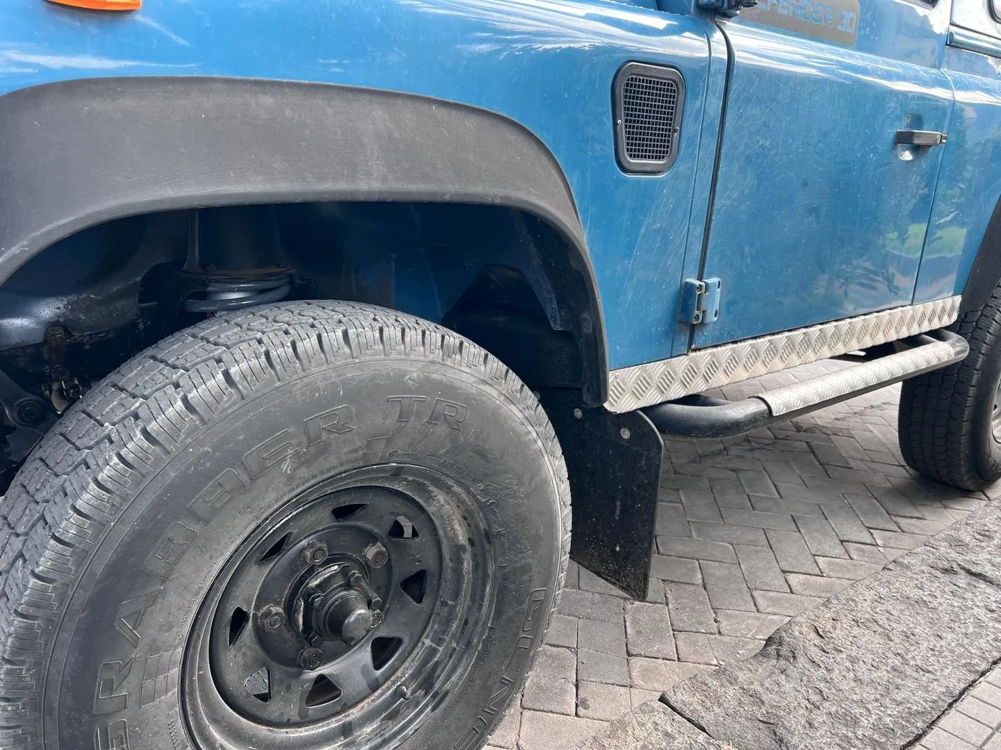 Land Rover Defender 1992 photo 2