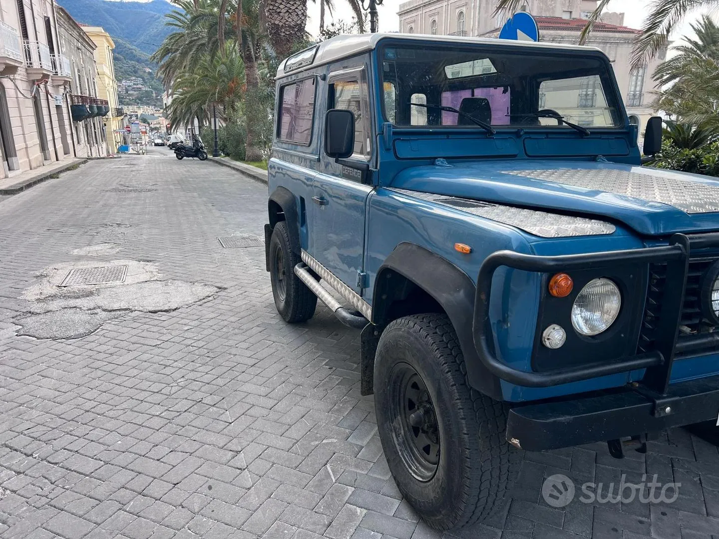 Land Rover Defender 1992 photo 5