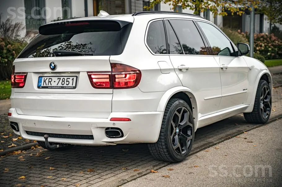 BMW X5 2011 photo 4
