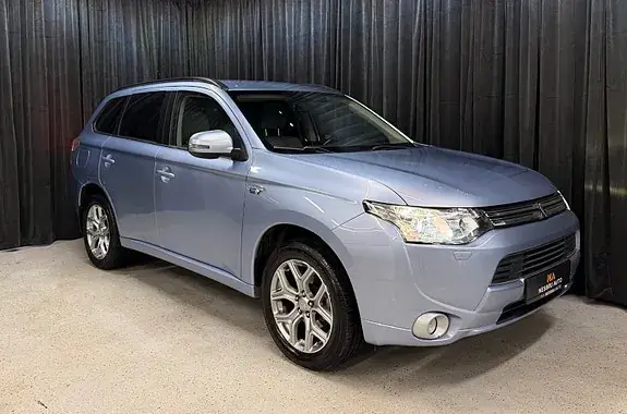 Mitsubishi Outlander 2014 photo 2