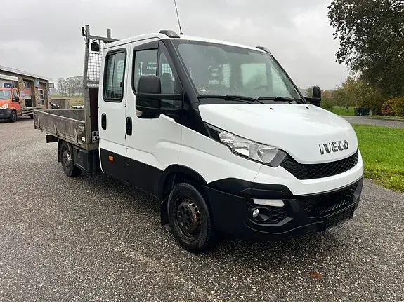 Iveco Daily 2015 photo 2