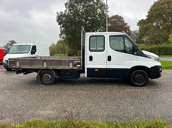 Iveco Daily 2015 photo 3