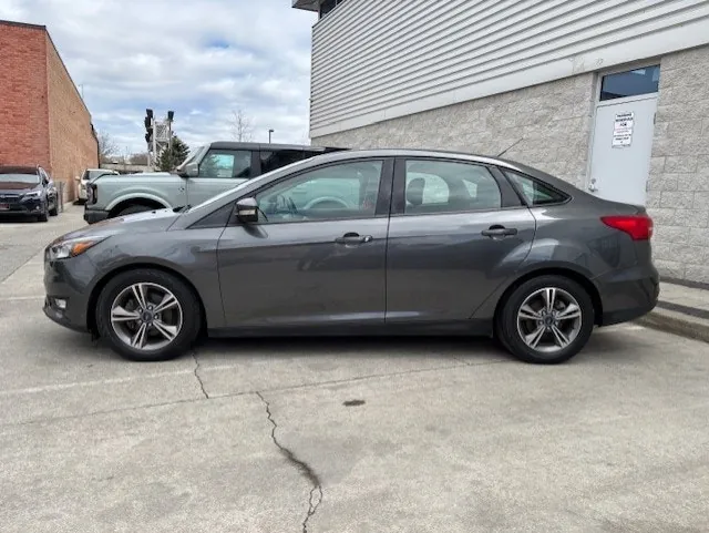 Ford Focus 2018 photo 2