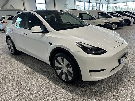 Tesla Model Y 2023 photo 5