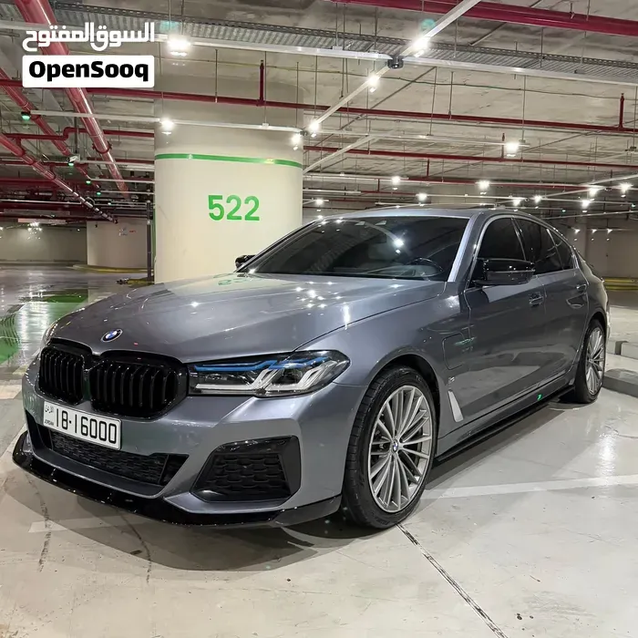 BMW 530E 2019 photo 2