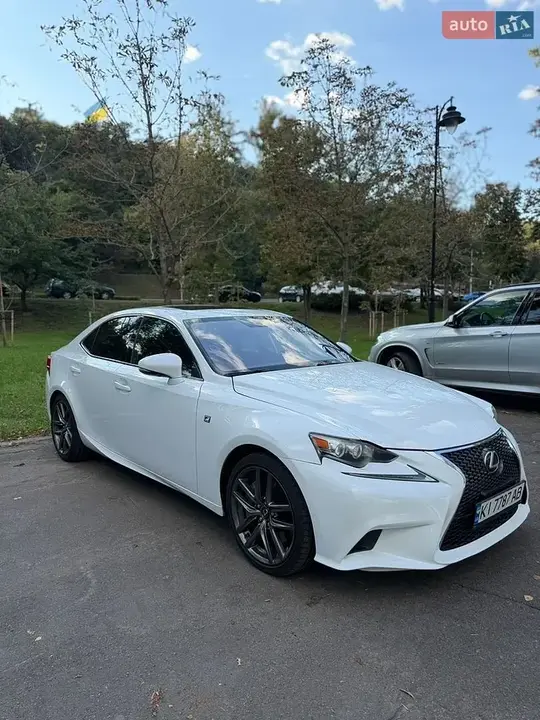 Lexus Is