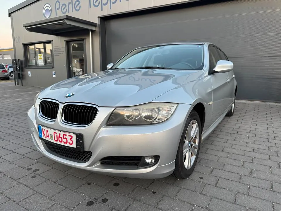 BMW 318I