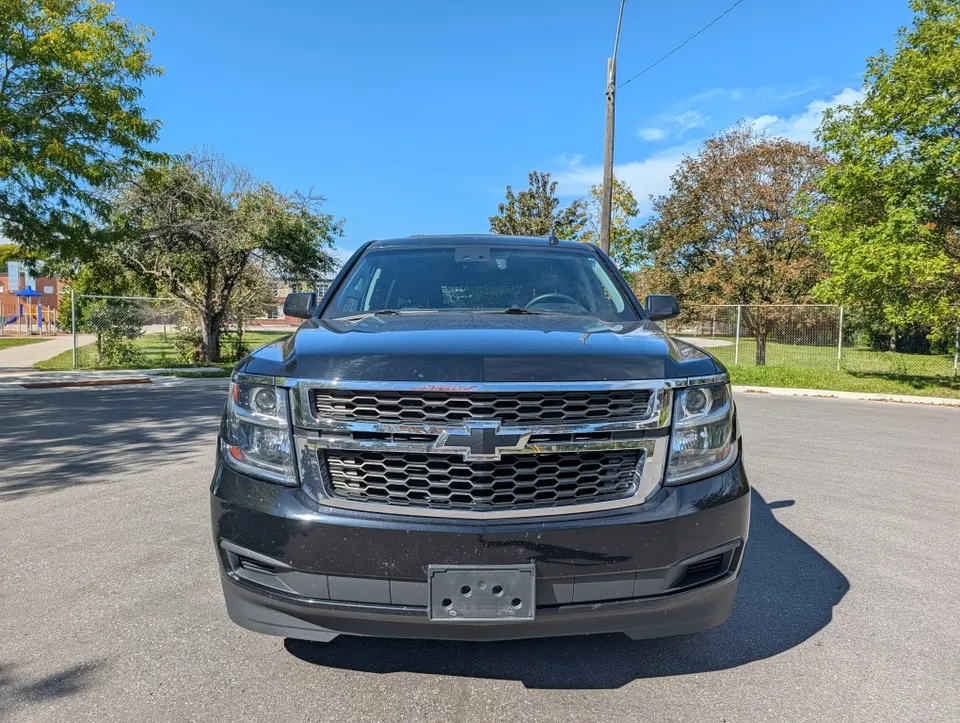 Chevrolet Tahoe 2018 photo 2