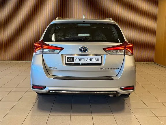 Toyota Auris 2016 photo 5