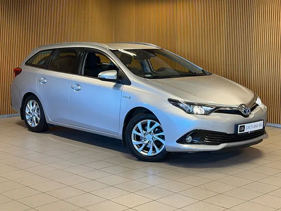 Toyota Auris 2016 photo 2
