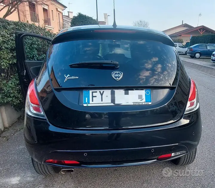 Lancia Y 2019 photo 2