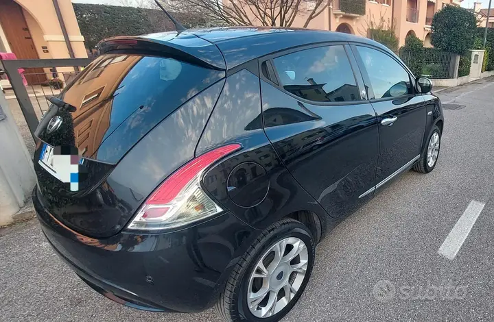 Lancia Y 2019 photo 4