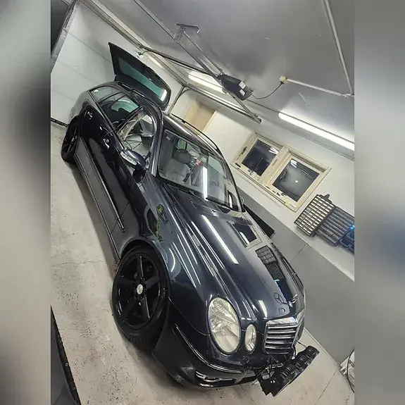 Mercedes-Benz E 320 2006 photo 3