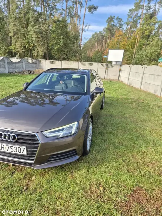 Audi A4 Avant 2018 photo 2