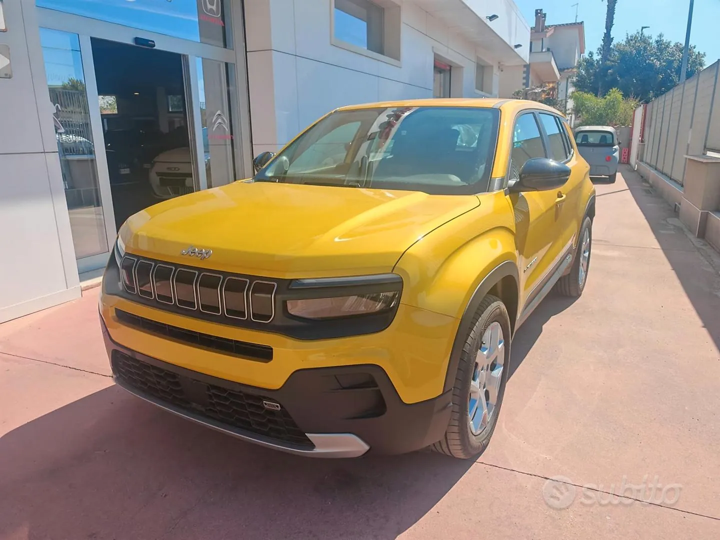 Jeep Avenger 2024 photo 2
