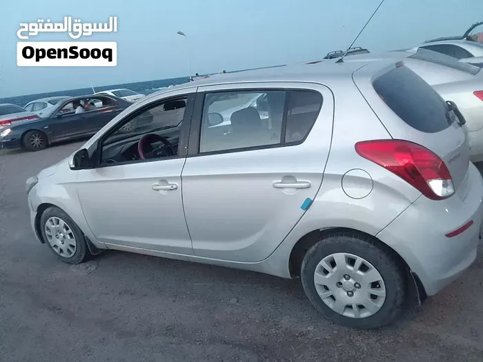 Hyundai I20 2013 photo 2