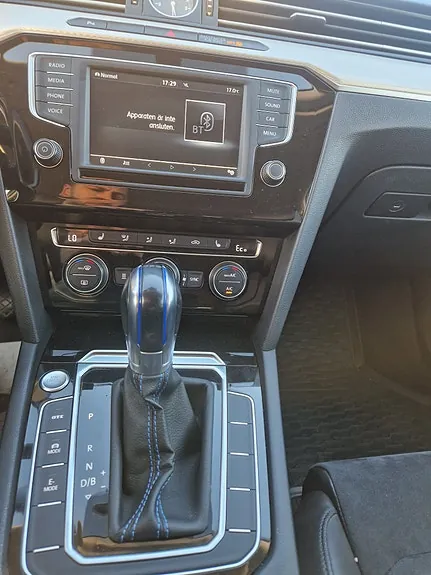 Volkswagen Passat 2017 photo 5