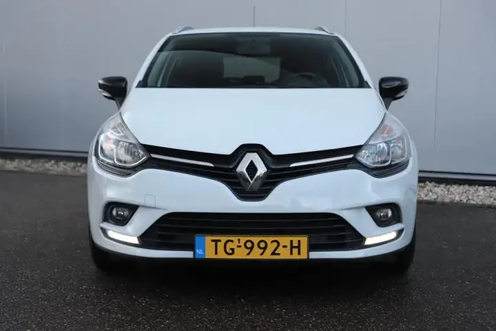 Renault Clio 2018 photo 2