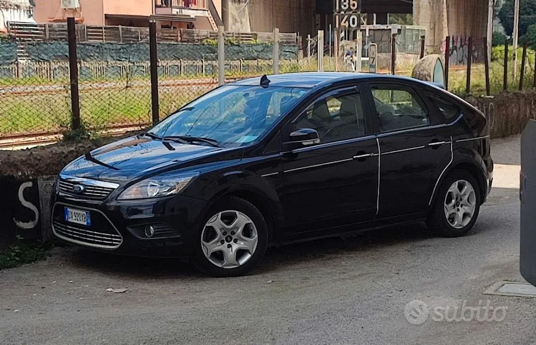 Ford Focus 2009 photo 4