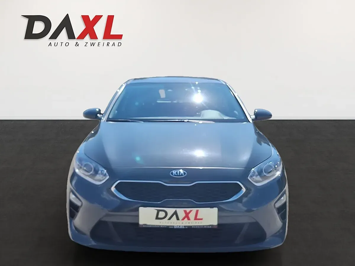 Kia Ceed 2021 photo 2