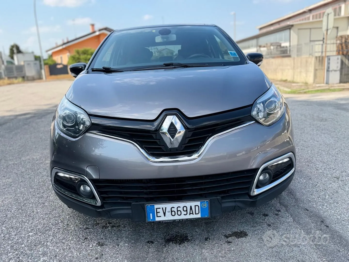 Renault Captur 2014 photo 2