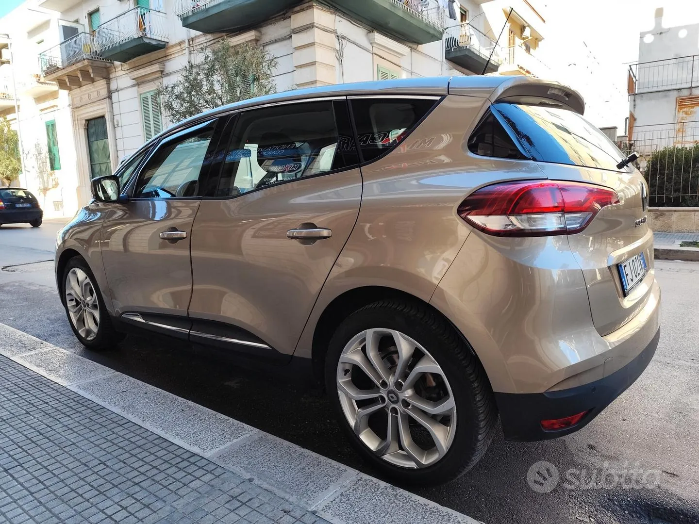 Renault Scenic 2017 photo 5