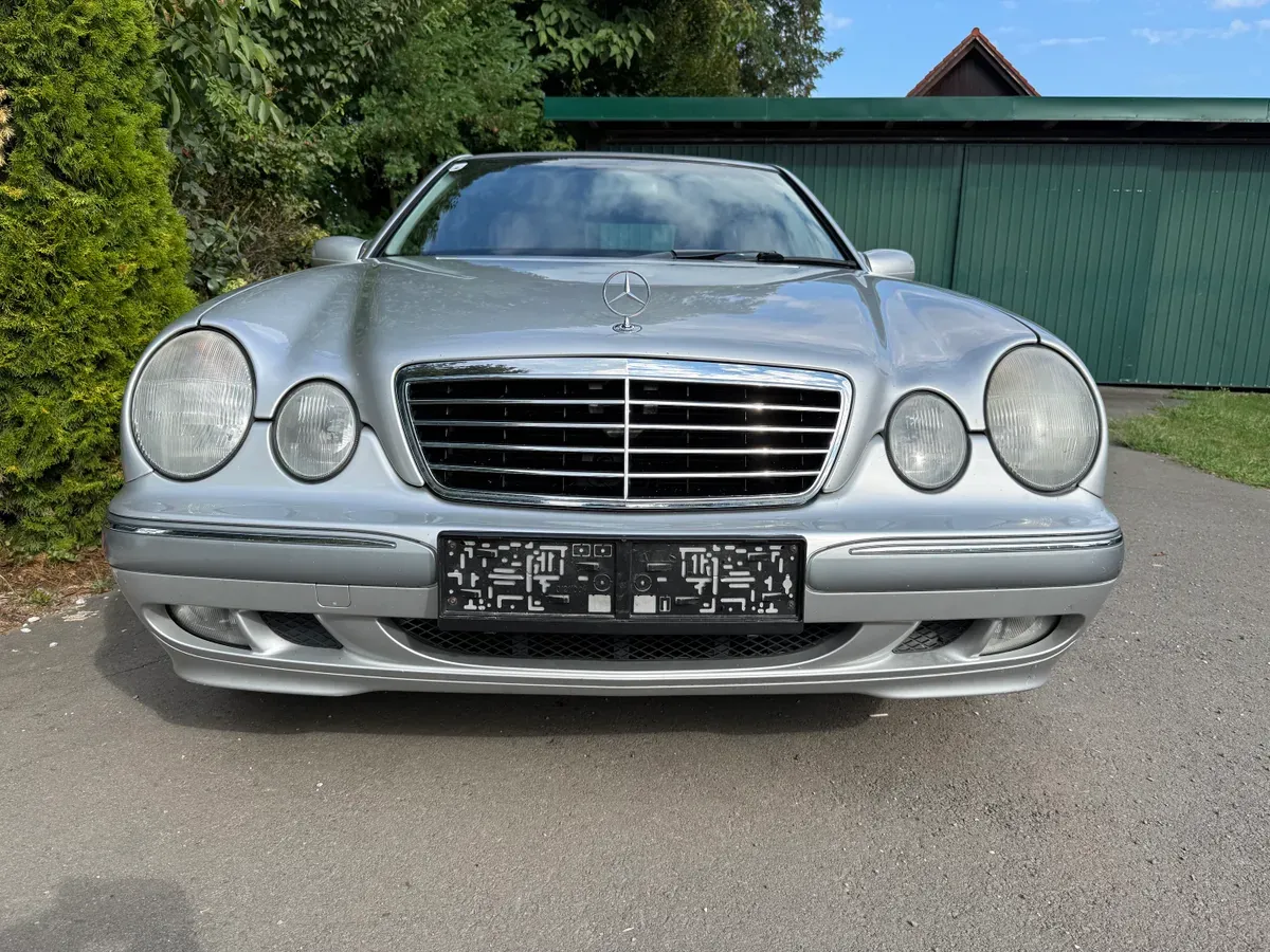 Mercedes-Benz Eklasse 2001 photo 3