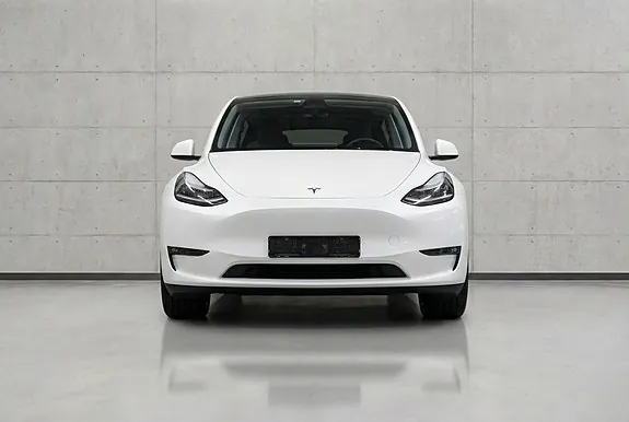Tesla Model Y 2024 photo 2