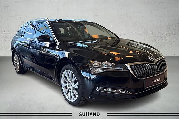 Skoda Superb 2023 photo 3
