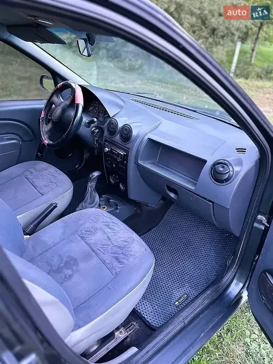 Dacia Logan 2008 photo 3