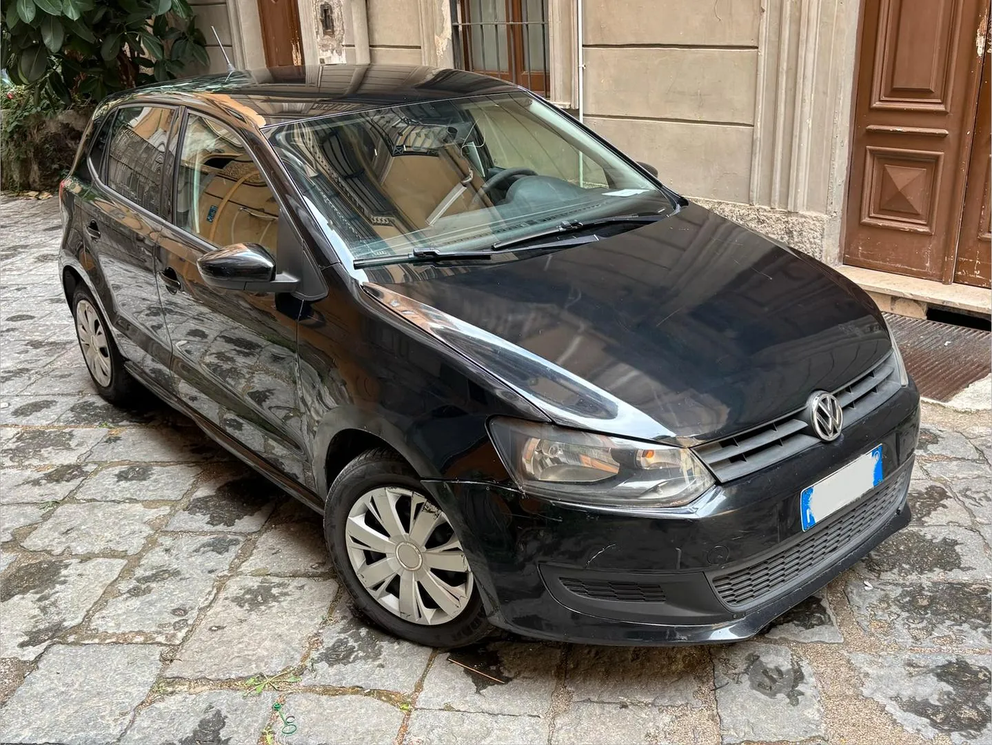Volkswagen Polo 2014 photo 2