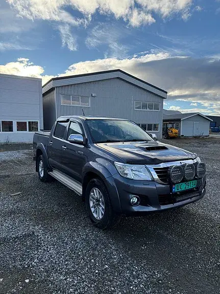 Toyota Hilux 2014 photo 2